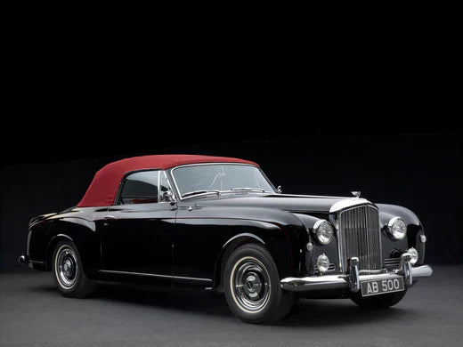 Come pulire e sigillare correttamente il tuo tetto convertible e in tela?